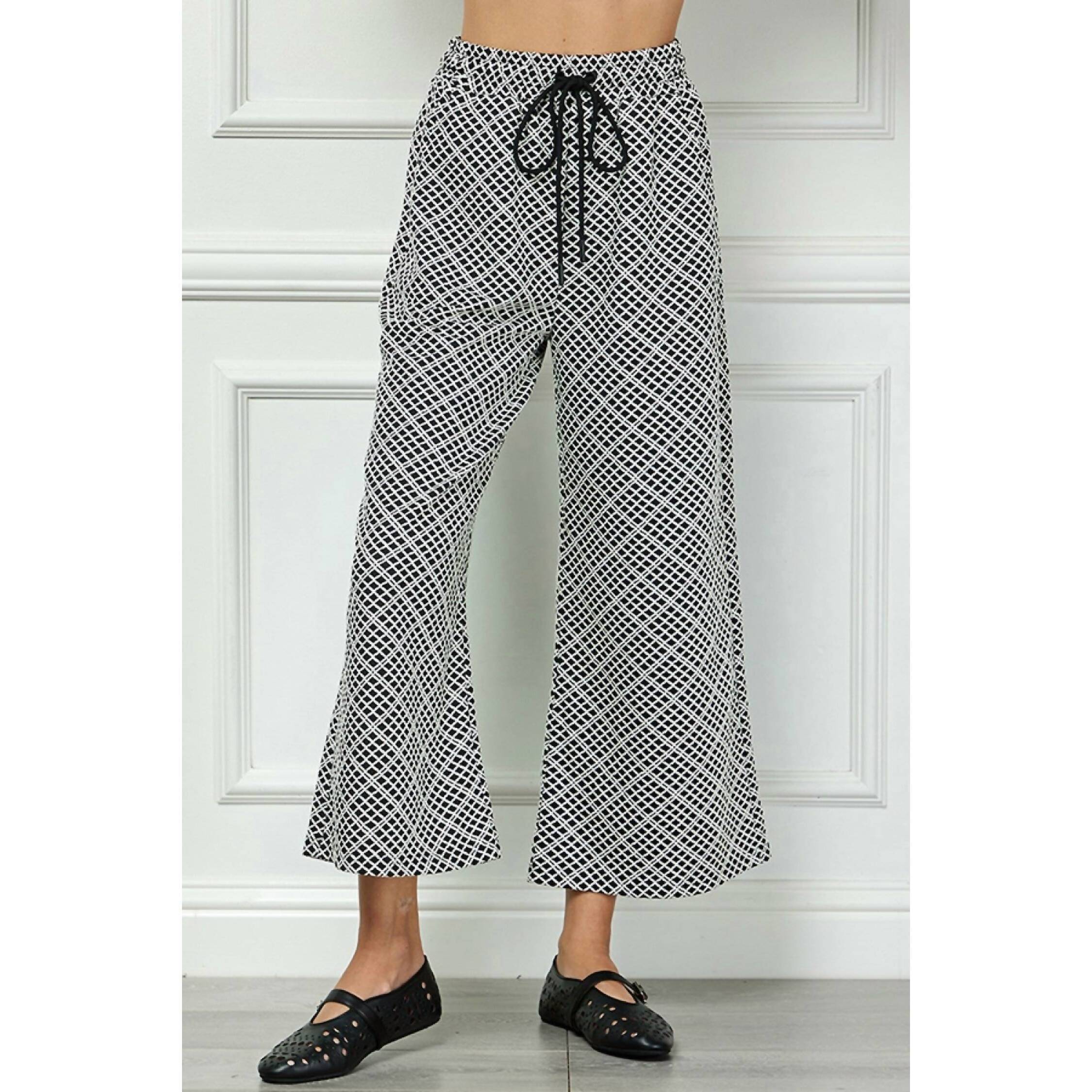 New See And Be Seen Cropped Wide Texture Pants In Black